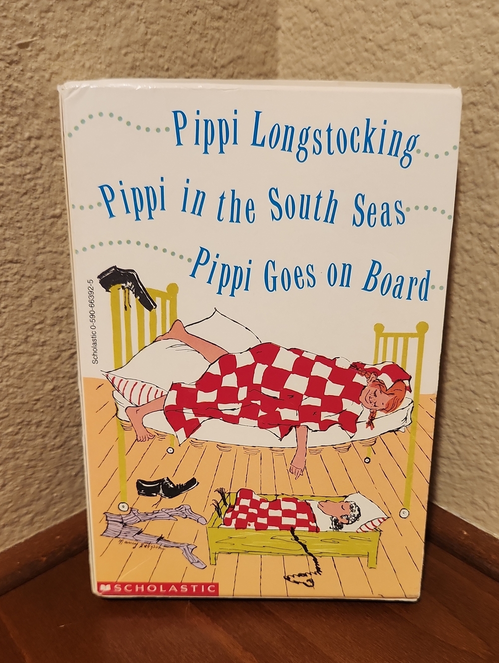 Pippi Longstocking Book Series Set of 3